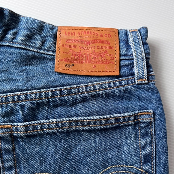Vintage Levi’s shorts woman’s - Picture 3 of 5